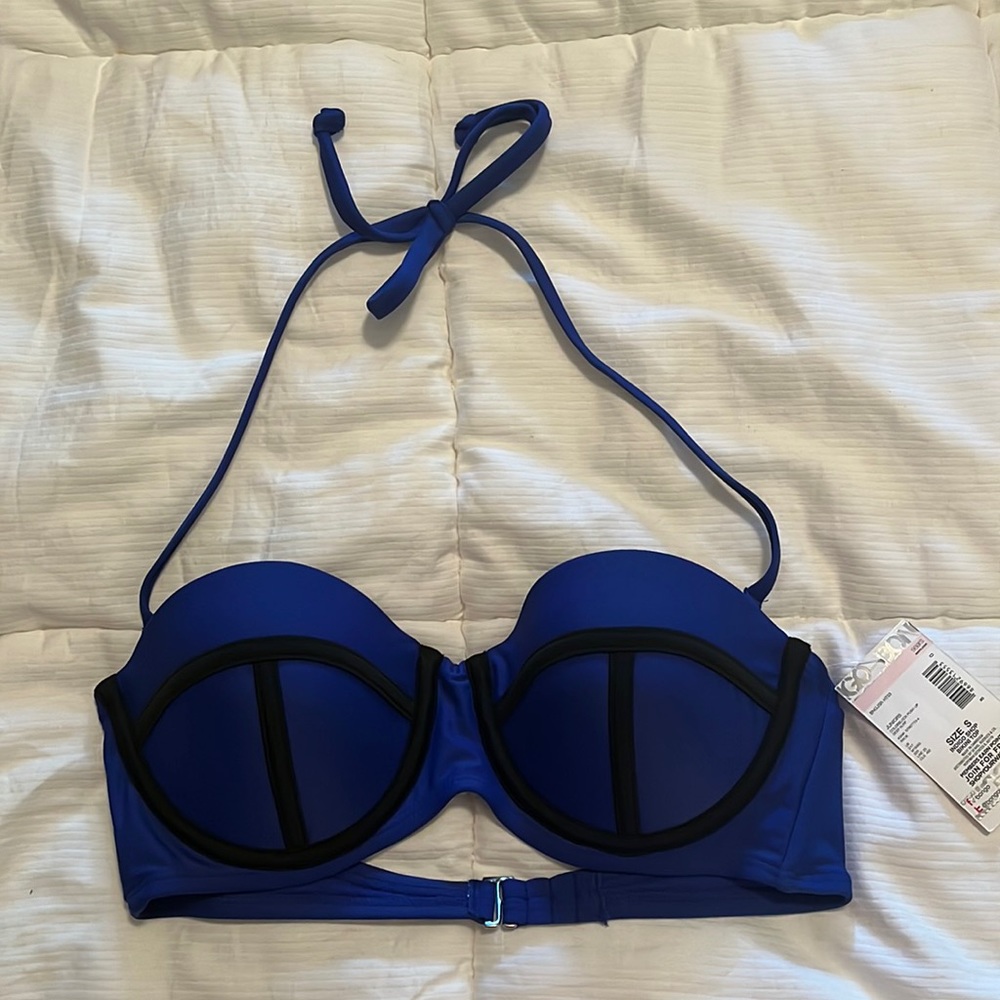 Juniors swim top